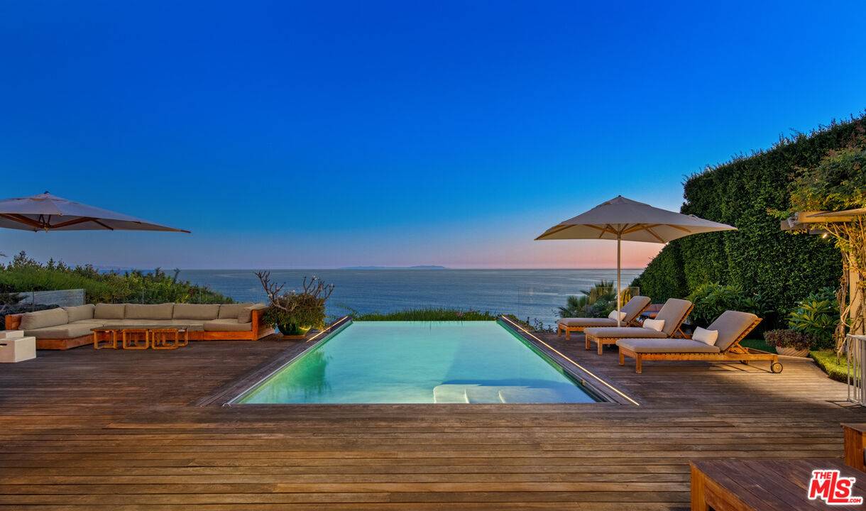 29060   CLIFFSIDE DR Malibu LA
