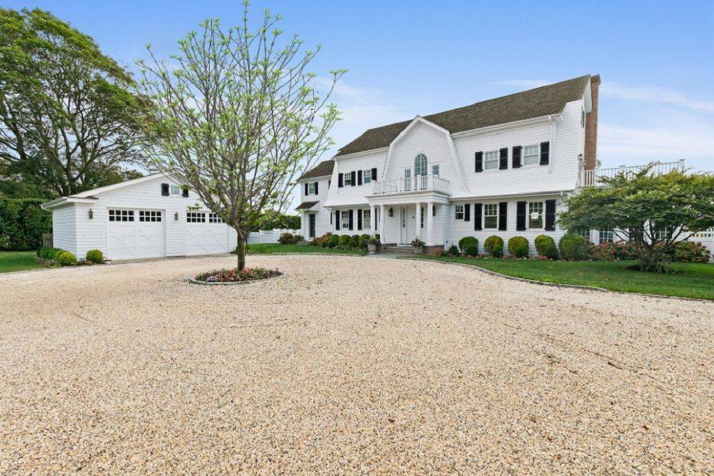 Stunning Home On Lake Agawam