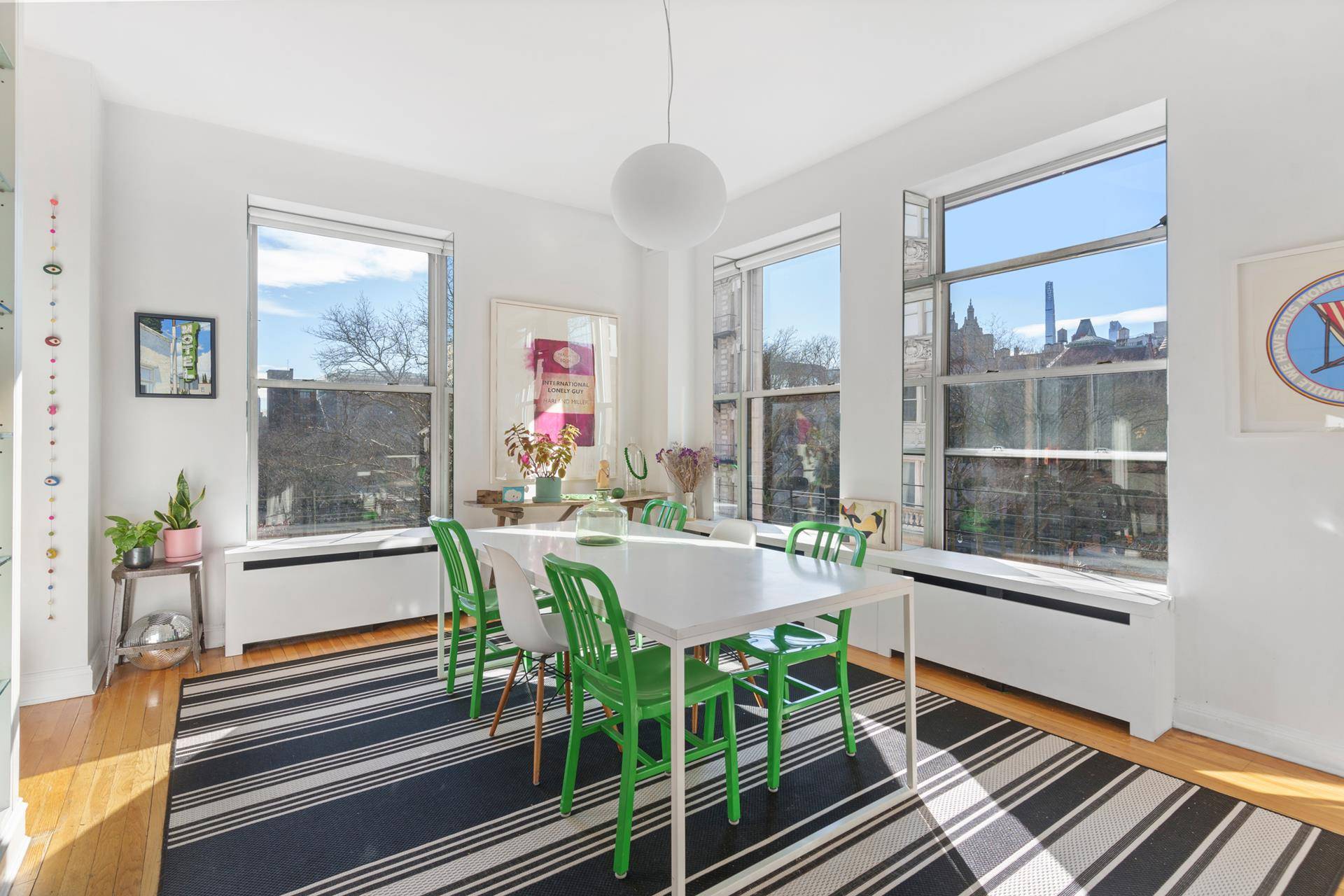This unique sun flooded modern home has unobstructed wraparound views facing east over the Museum of Natural History, the Hayden Planetarium, and the Roosevelt Park towards Central Park and beyond ...