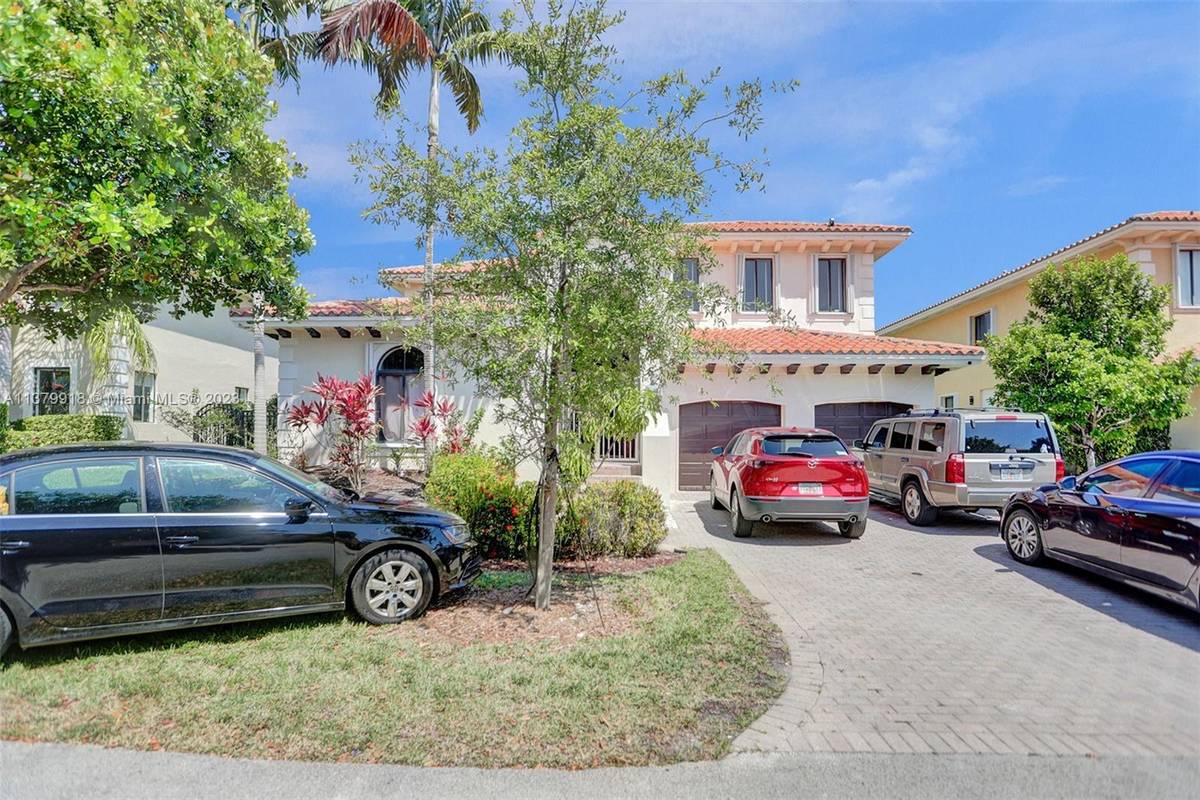 19000 SW 74th Ave, Cutler Bay, FL, 33157 5 BR for sale, Residential sales Nest Seekers
