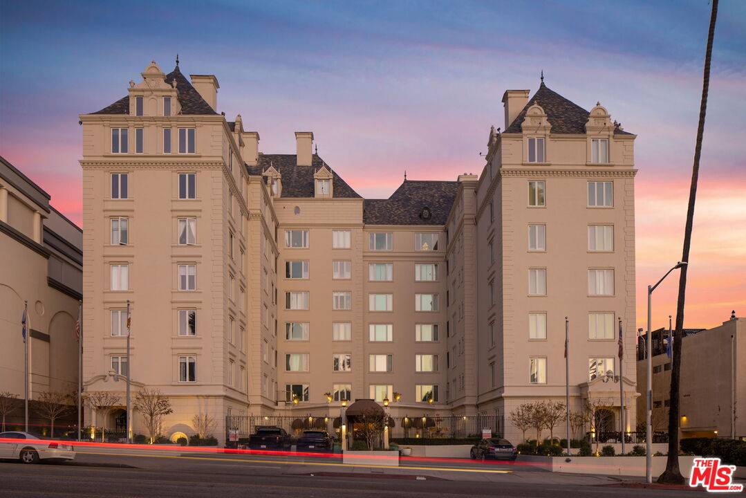 1424 N Crescent Heights Blvd 1BR Hollywood Hills East La