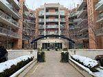 Penthouse Level 690 Sq Ft 85 Sq Ft Balcony, 1 Bedroom Den Suite.