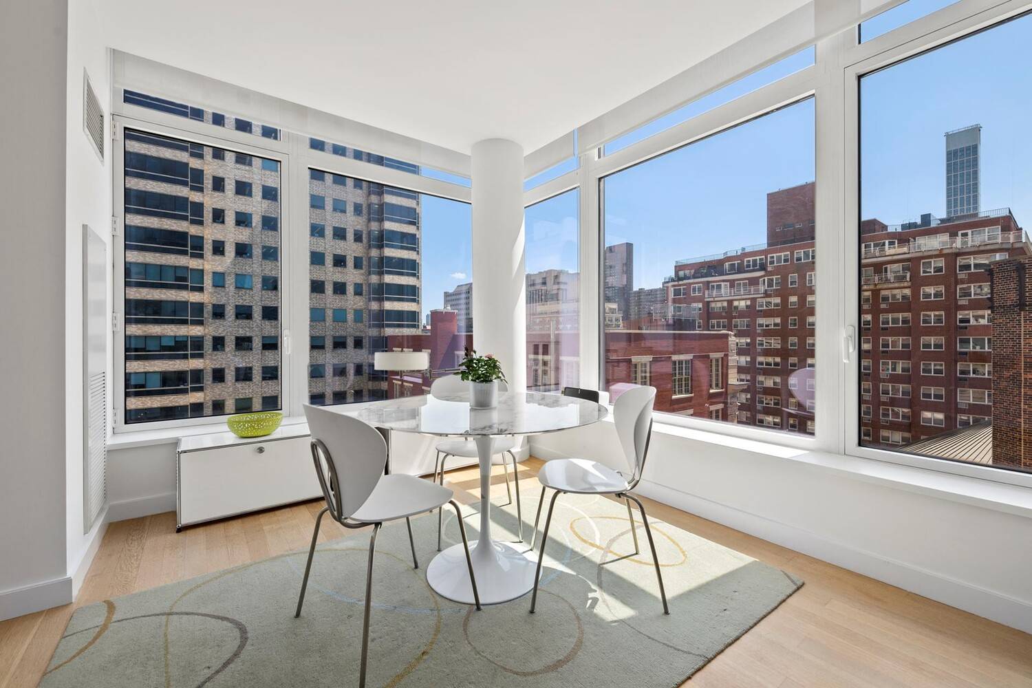Available 10 15. Welcome to the Laurel at 400 East 67th Street, Unit 7H.