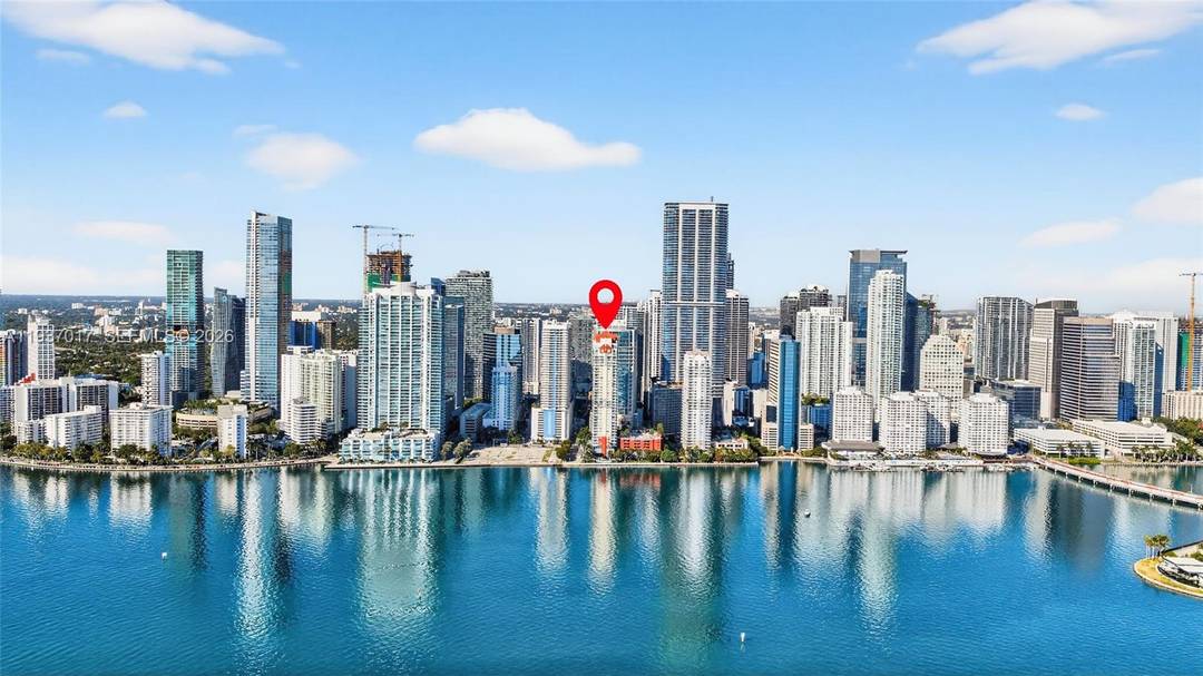 This 2 bedroom, 2 bath residence offers unobstructed balcony views of Biscayne Bay and the Brickell skyline.