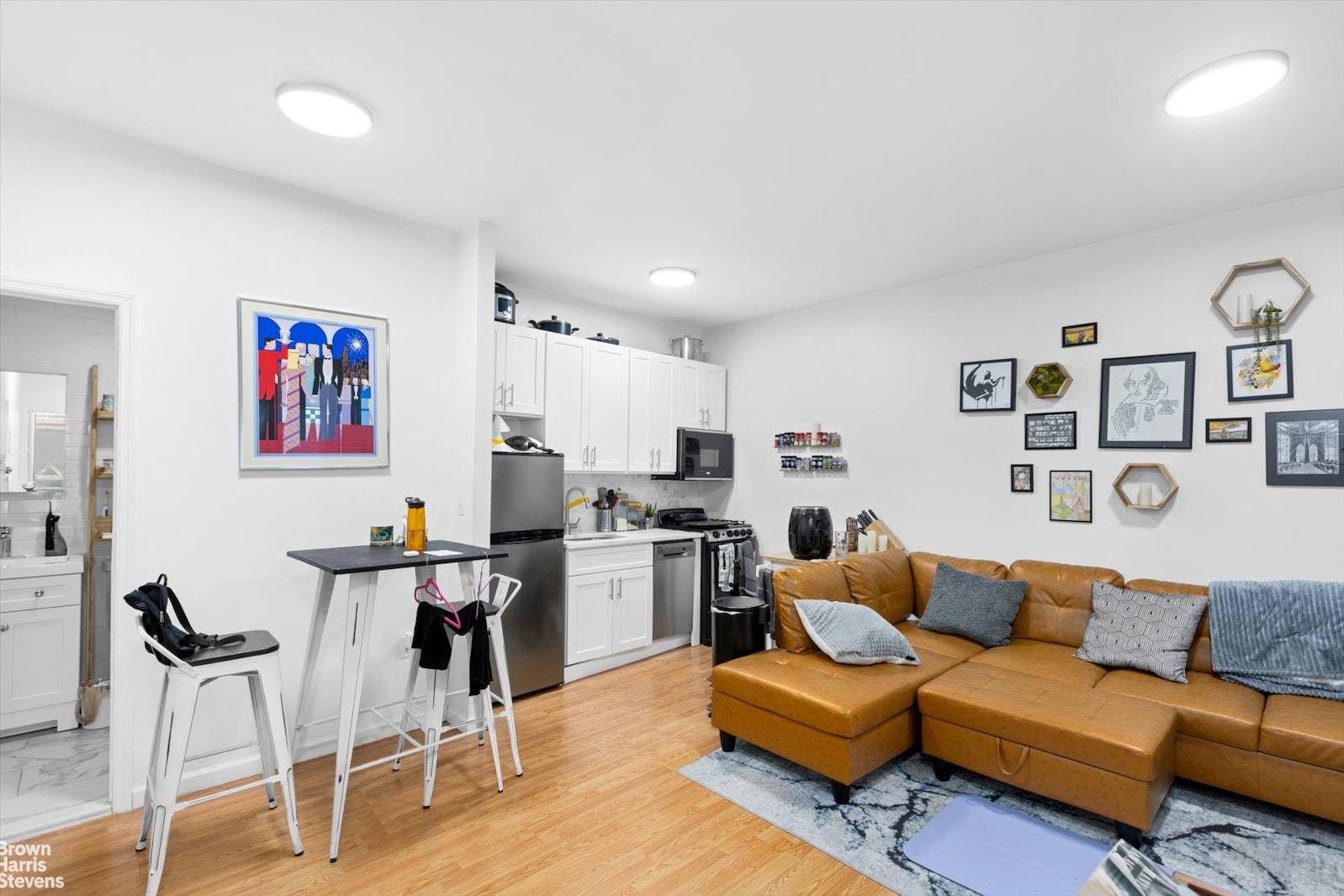 Welcome to Apartment 2B at 1260 Broadway !