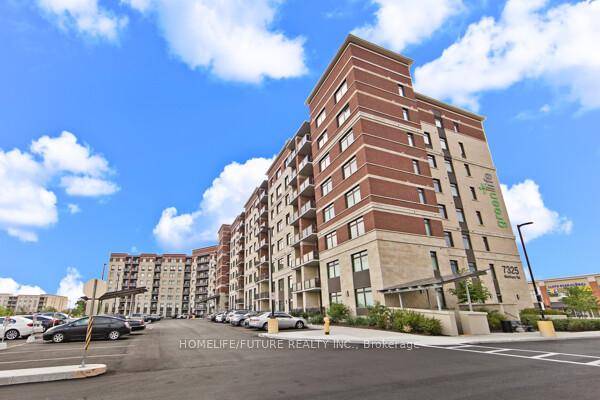 Welcome To This Stunning Spacious 2 Bedroom Plus Den And 2 Bathrooms Suite.