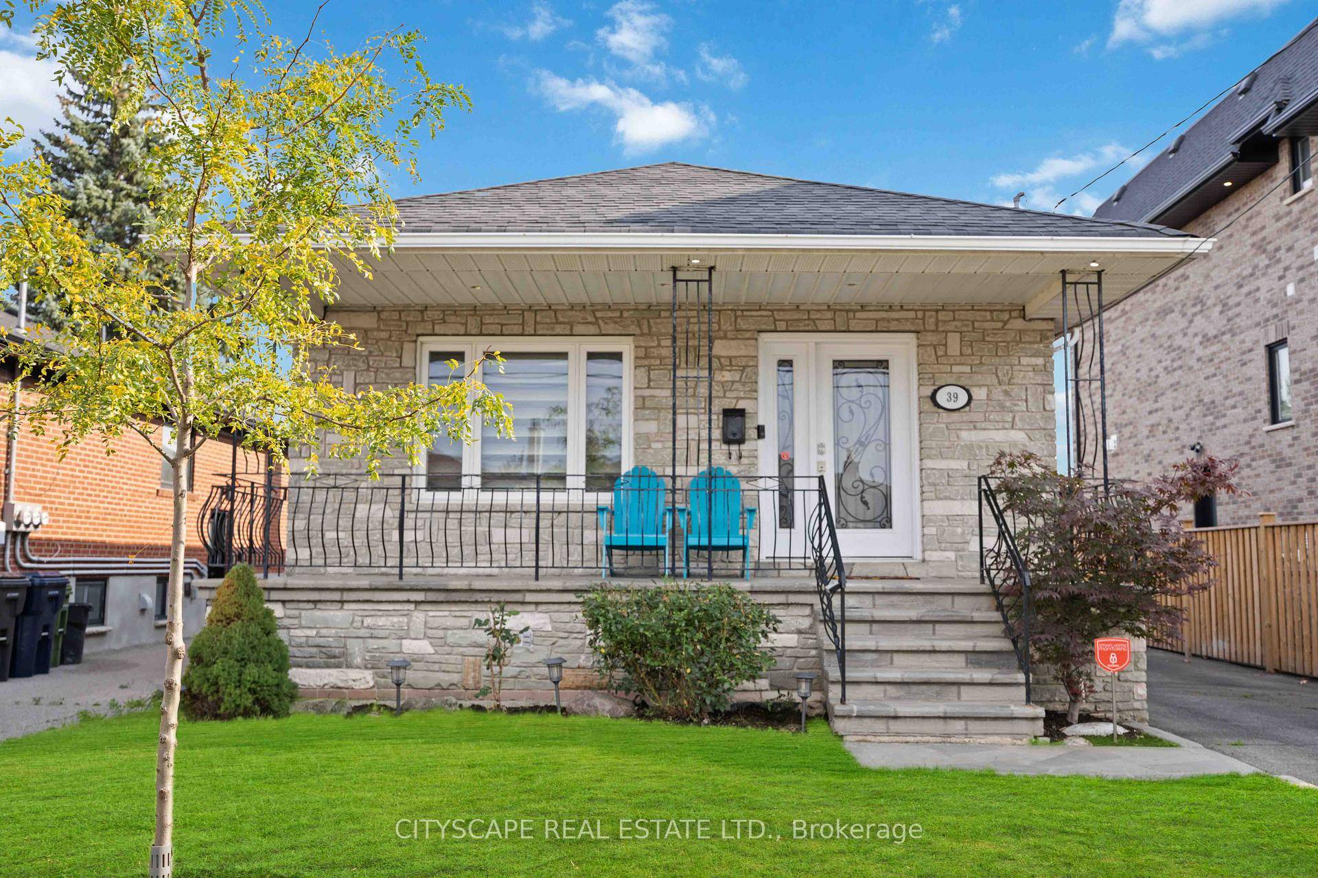 Charming Renovated Bungalow with Exceptional Rental Potential !