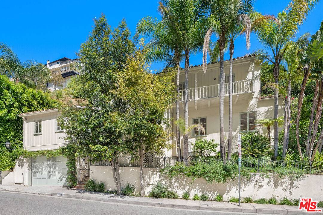 2120 Outpost Dr 4BR Hollywood Hills East La