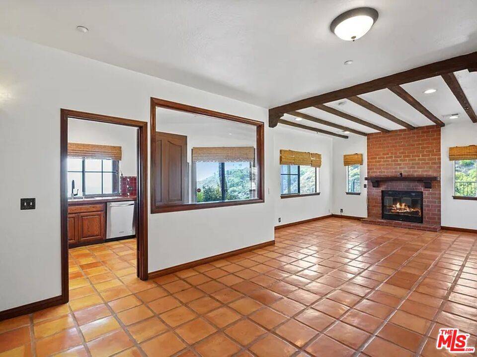 4211   Avenida De La Encinal 2BR Malibu La