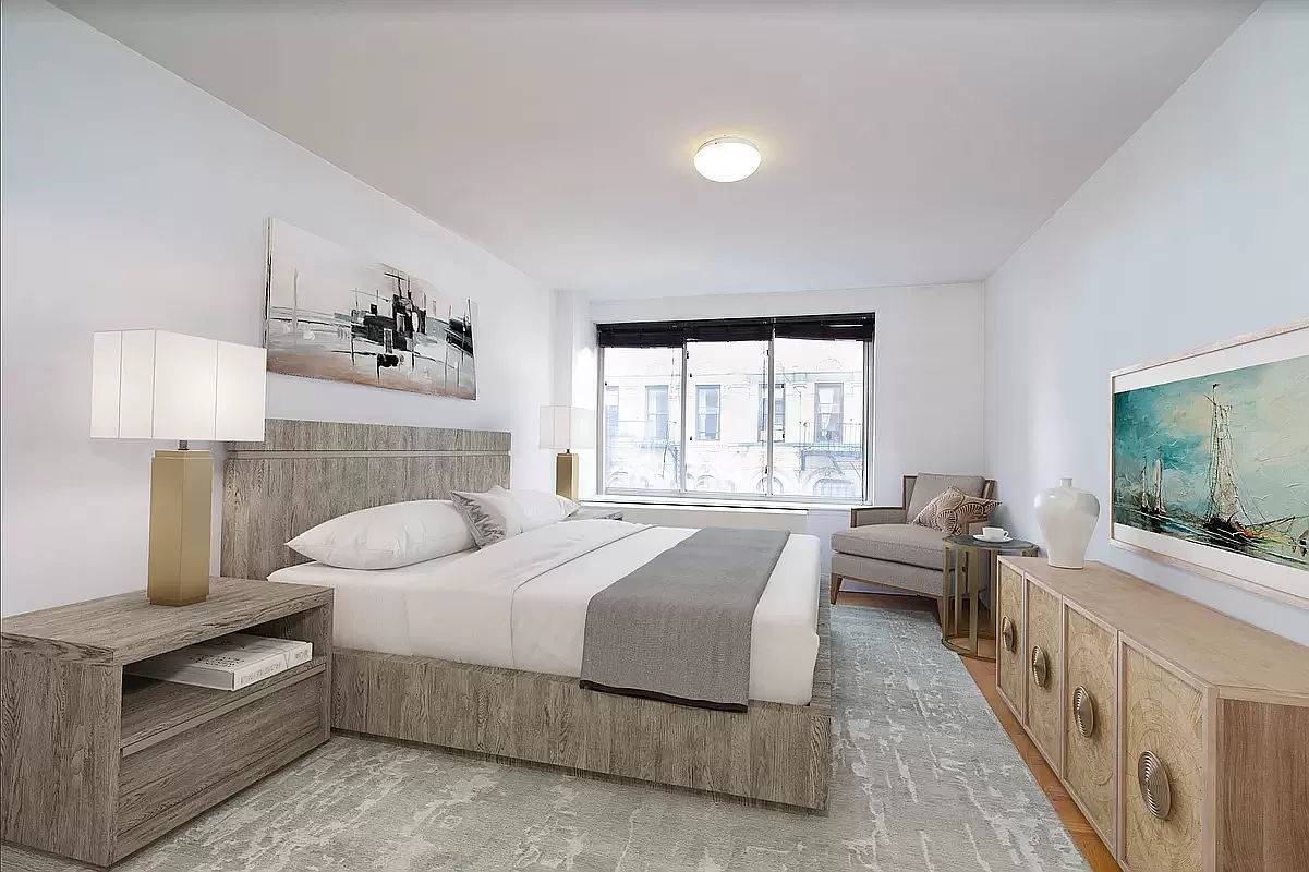 NEW ON MAKRETWelcome home to 227 Mulberry the only full service elevator doorman rental building in Nolita !