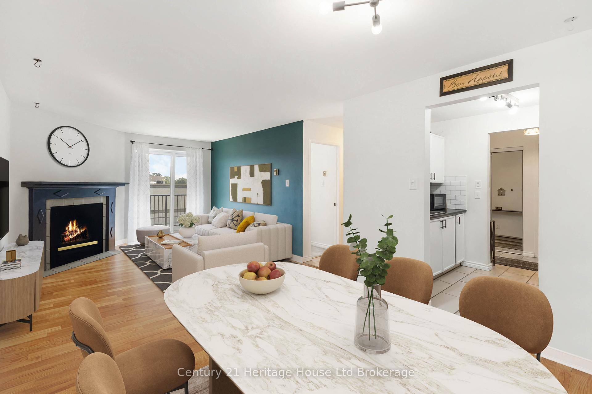 Affordable Modern Condo Ideal for First Time Buyers or Investors.