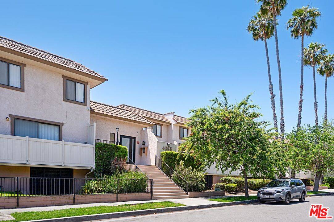 4365   Mclaughlin Ave 2BR Marina Del Rey La