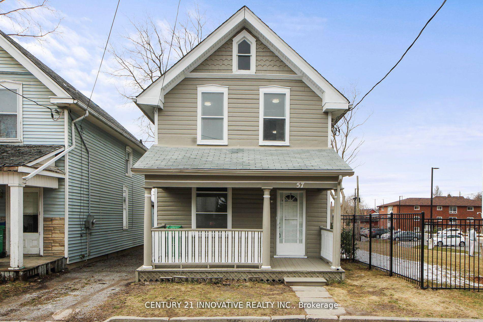 Attention Investors amp ; First Time Home Buyers, this corner detached property is can potentially garnish 4700 month from rental income.