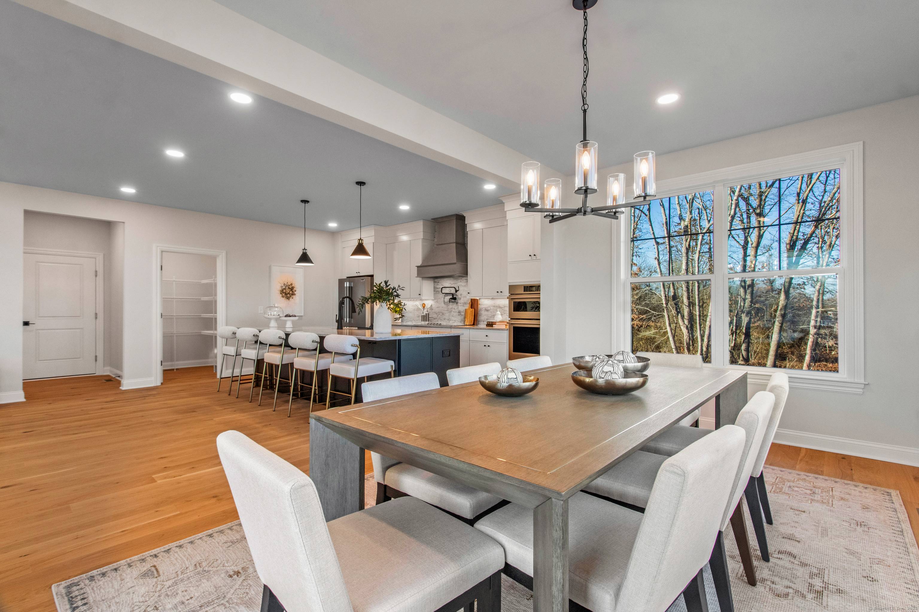 This ROOSEVELT MODEL is a modern take on the classic Colonial.