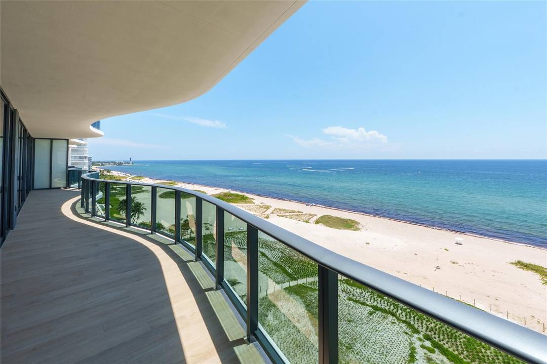 Ultra luxurious beachfront lifestyle you've been dreaming of.
