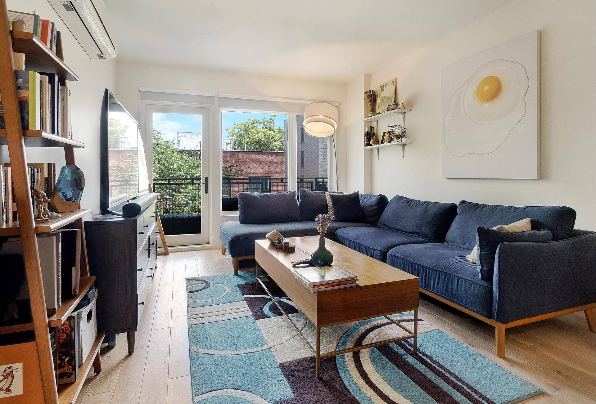 Residence 4C is a serene and impeccably designed 2 bedroom home, offering a quiet retreat with tranquil garden views and an oversized private balcony facing east.
