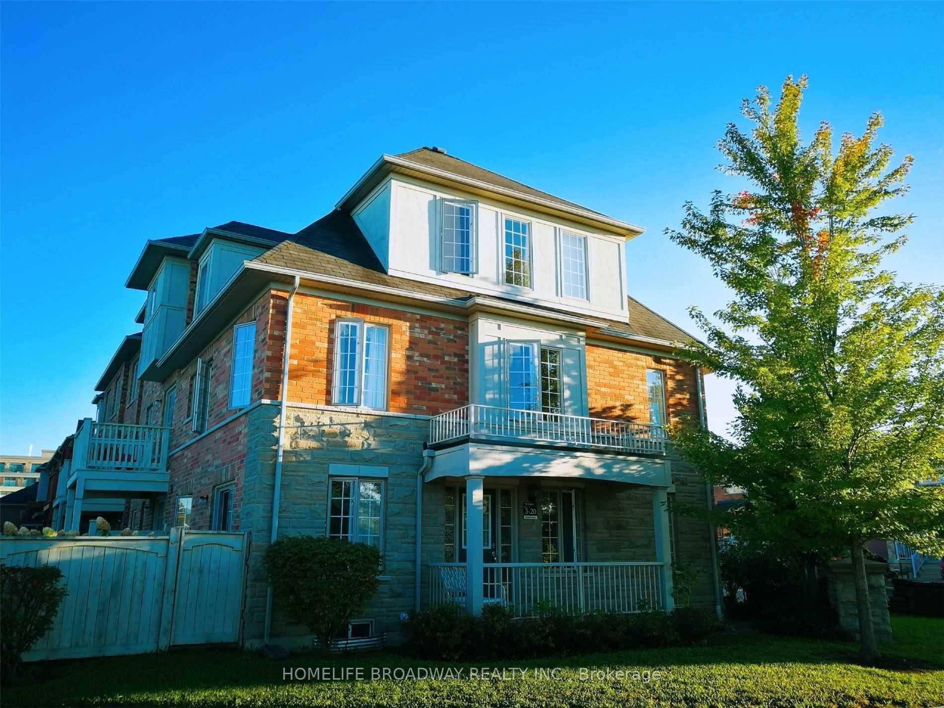 Freshly painted spacious corner unit townhome w all 3 floor ravine view in high demand Berczy Community.