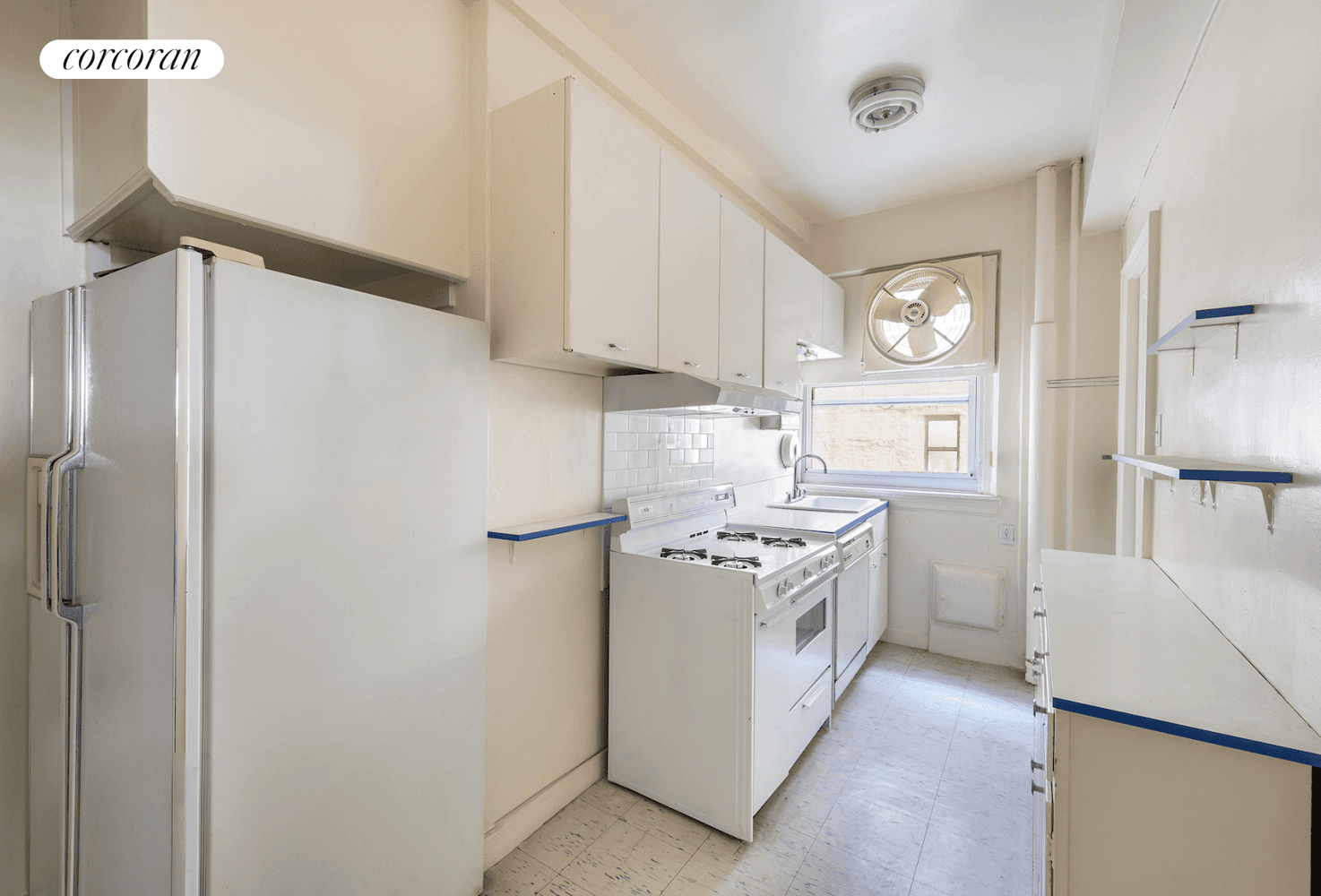 Rare Opportunity in the Heart of Carnegie Hill !