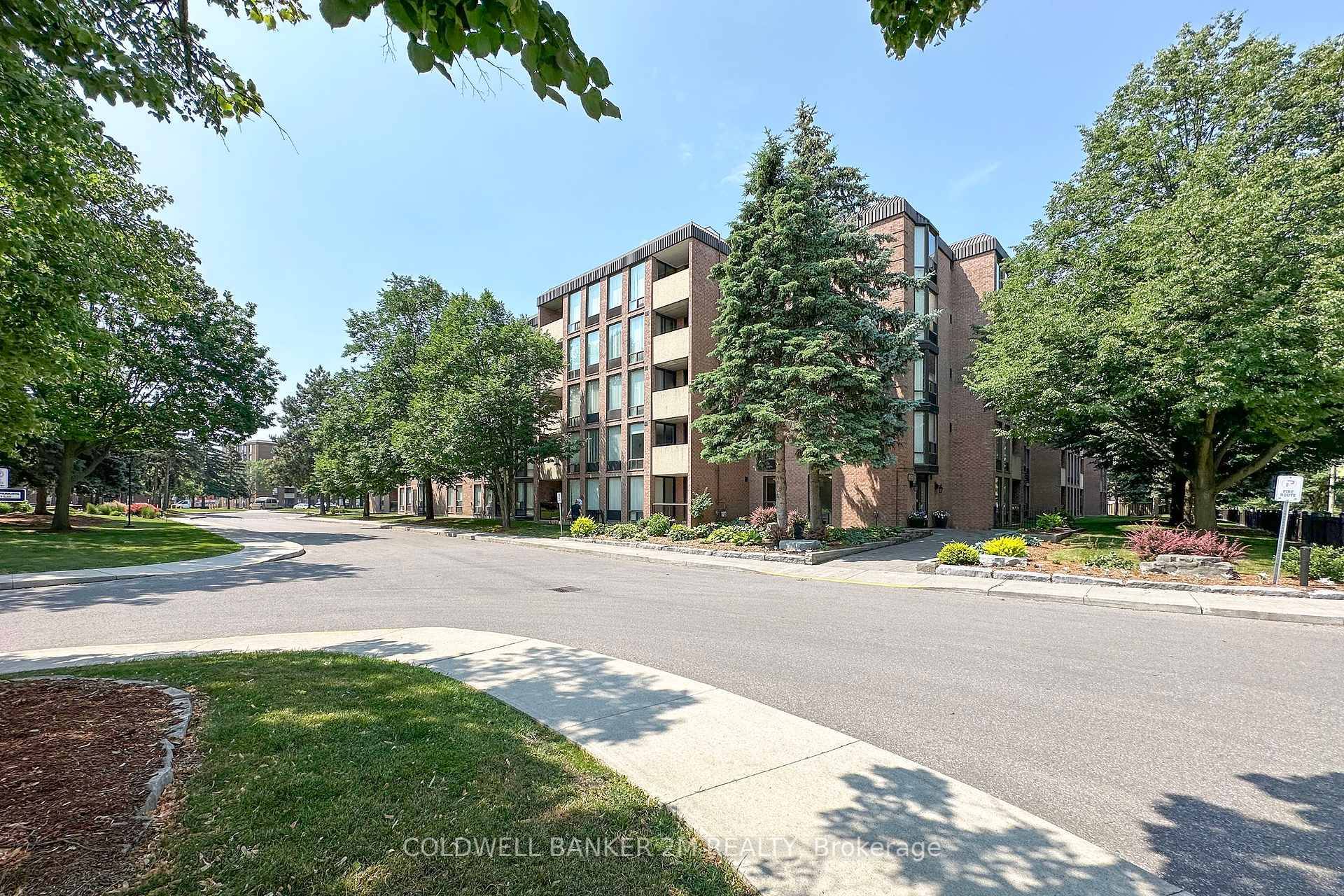 Maintenance free living available in this spacious 3 bedroom, one bathroom condo unit located in Pickering's most convenient location.