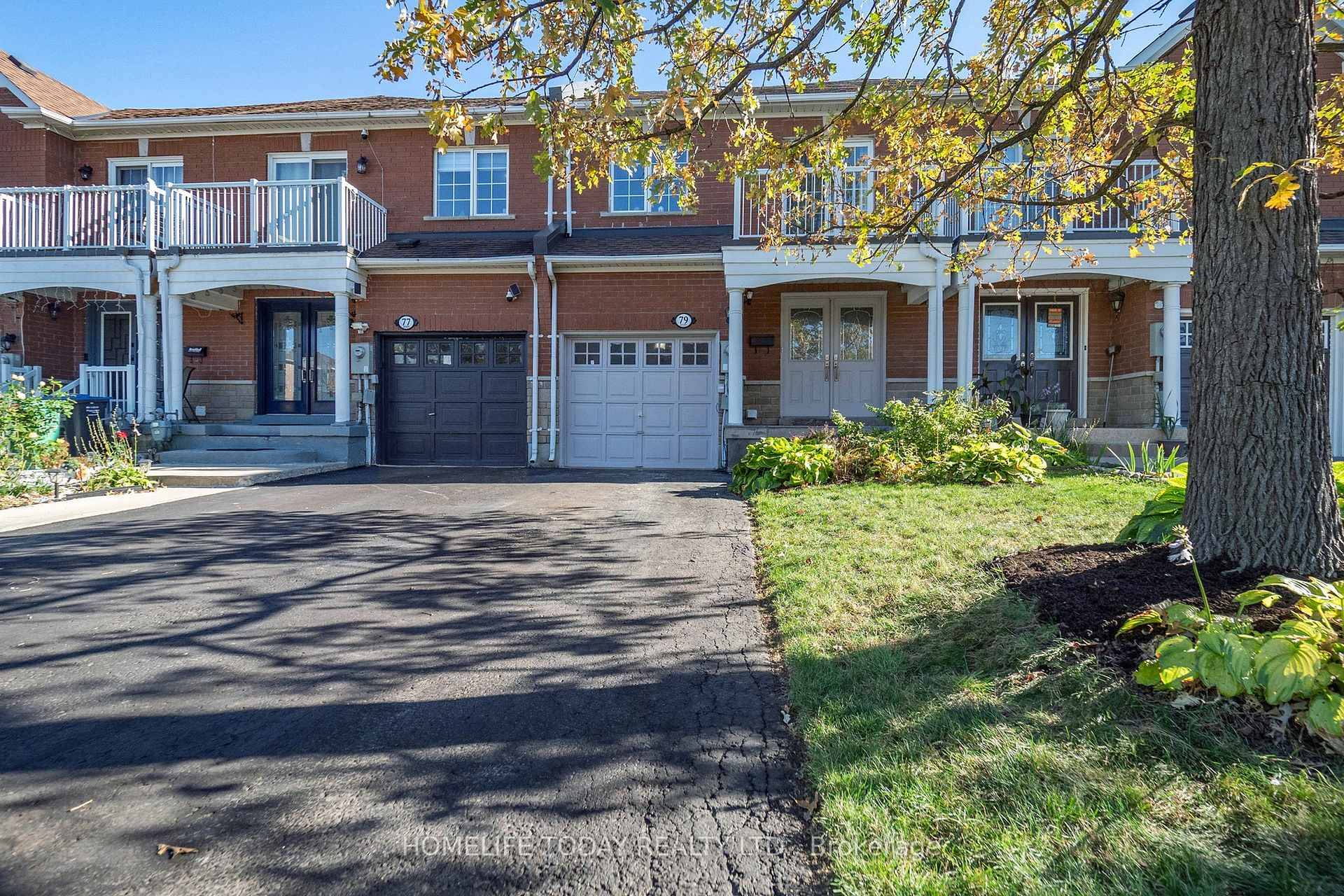 Beautifully Maintained, Energy Efficient Freehold Townhome in Prime Brampton Location Welcome to this beautifully maintained, energy efficient 3 bedroom, 4 bathroom freehold townhouse in a quiet, family friendly Brampton neighborhood.