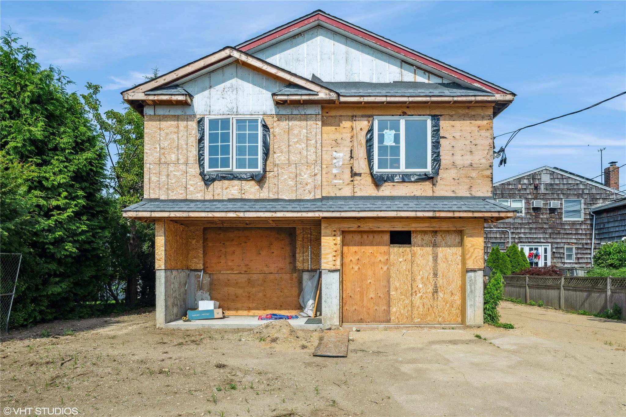 OPPORTUNITY TO CREATE YOUR DREAM WATERFRONT HOME IN THE VILLAGE OF LINDENHURST.