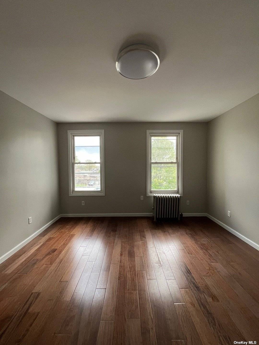 Apartment for Rent Location Near 150th St and Cross Island Parkway, Whitestone, Queens Size 2000 sqft Layout 3 bedrooms, 1 bathroom Price 3, 000 Features Brand new renovations floors, walls, ...
