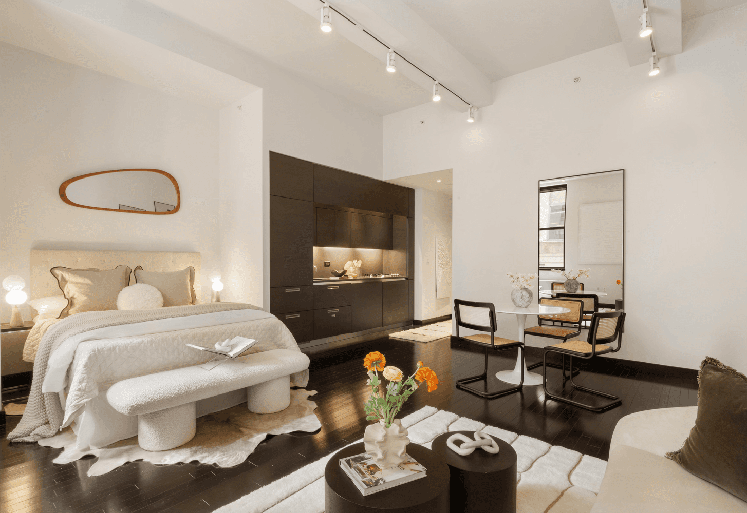 Priced to sell ! Experience the epitome of luxury living at this Armani Casa designed condominium, perfectly situated in the heart of the Financial District.