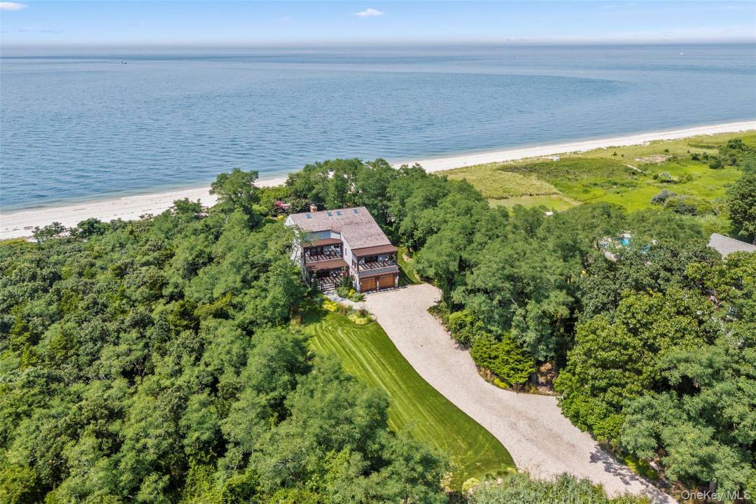 All inclusive Waterfront Luxury 6 bedroom, 5 Bath Home in Old Field.