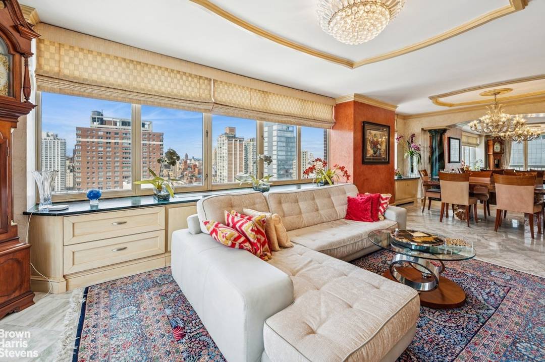 European Elegance with Private Terrace, Panoramic City Views at The Oxford Condominium Live in timeless luxury at The Oxford, one of the Upper East Side's most prestigious white glove condominiums.