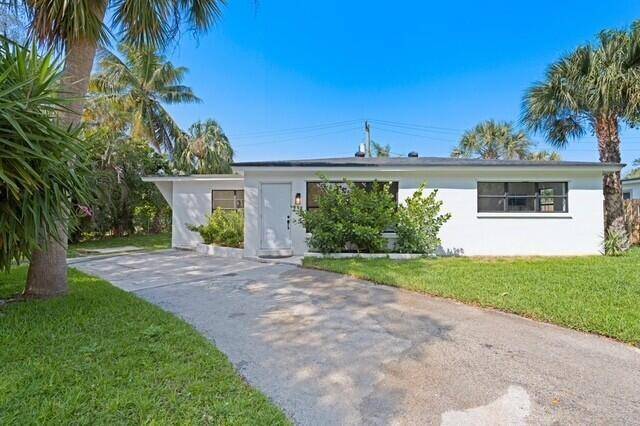 RARE RENTAL OPPORTUNITY STUNNING EAST BOCA RATON HOME !