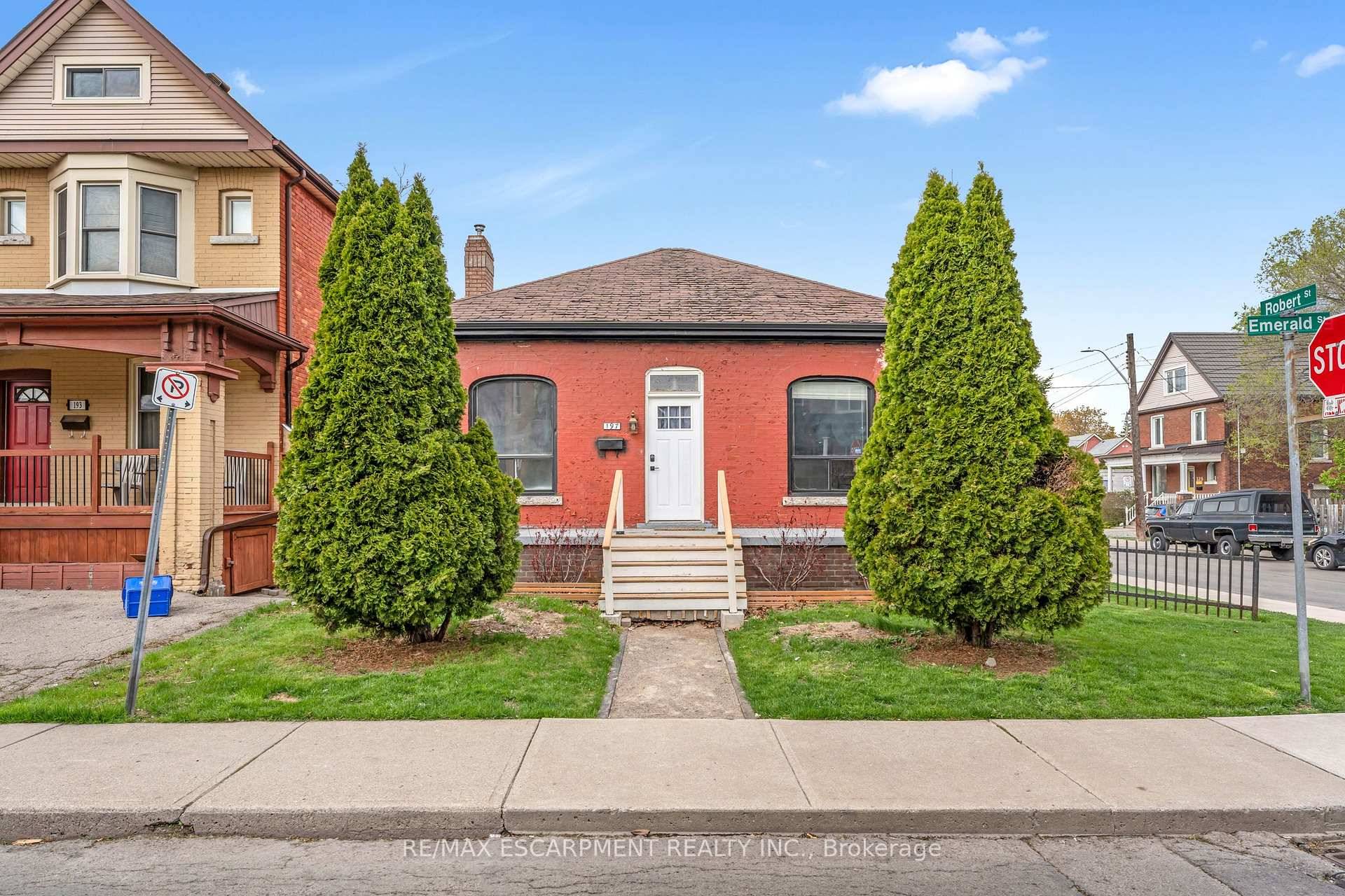 Spacious and versatile, this deceivingly large bungalow in Hamilton's North End offers a fantastic opportunity for multi generational living.