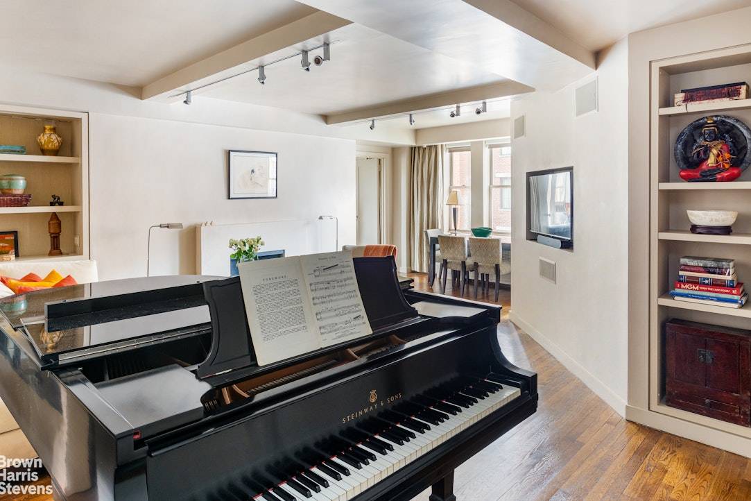Ensconced in a gem of the acclaimed Emery Roth Bing amp ; Bing pre war condominiums of Greenwich Village, Apartment 10A is a spacious and sun filled one bedroom home, ...