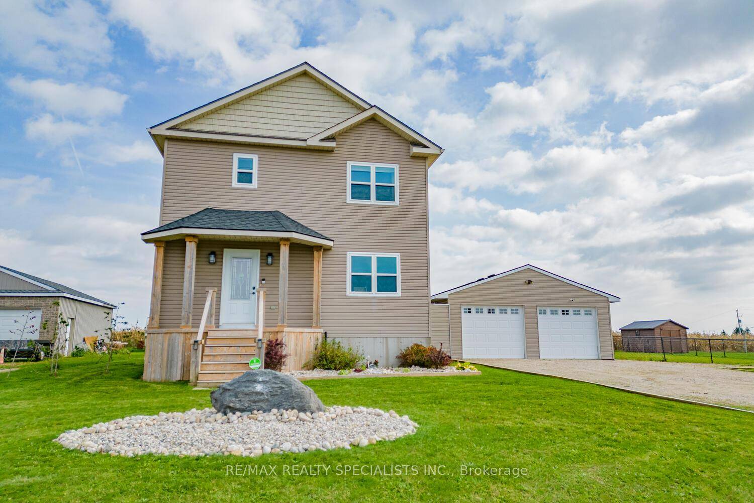 Nestled on a picturesque 0.