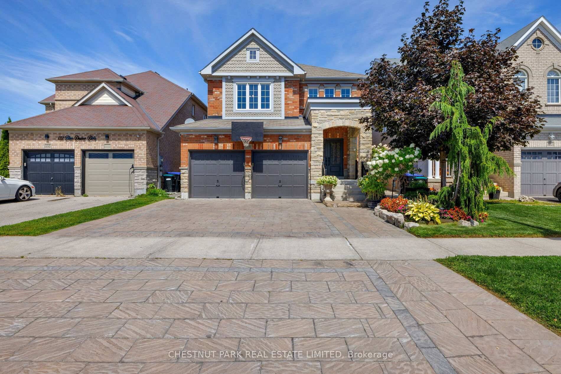 An Entertainers Dream Home !