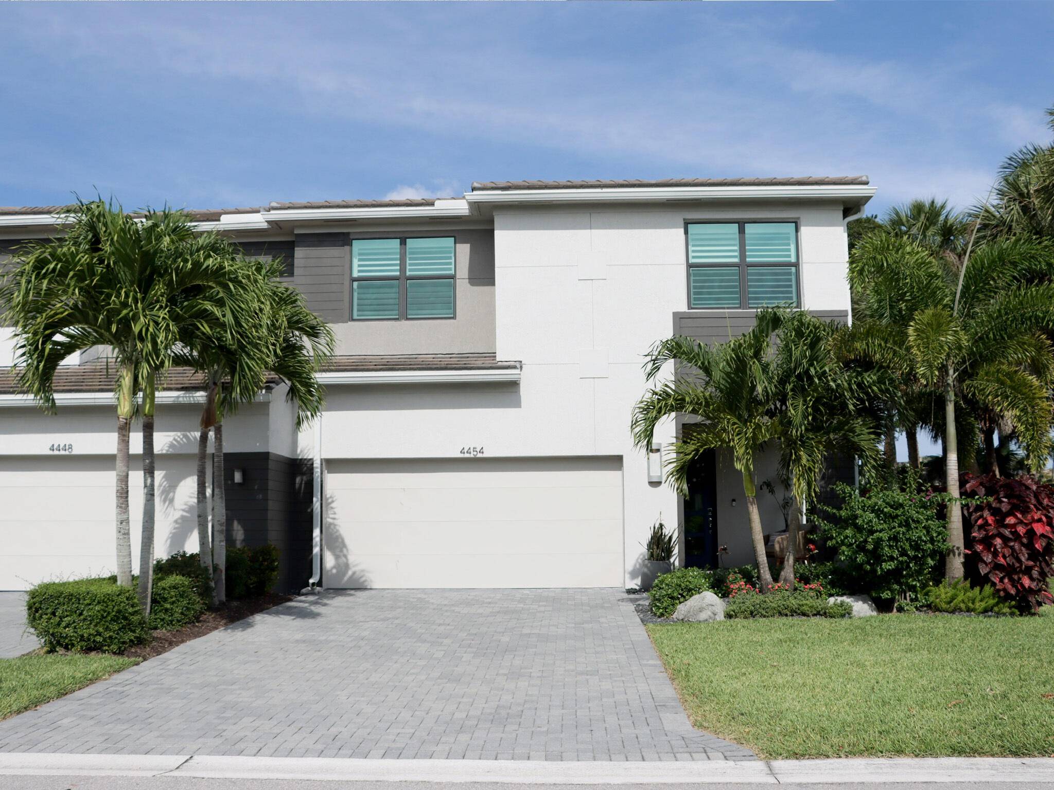 Move In Ready, Upgraded Home on Private Corner Lot !