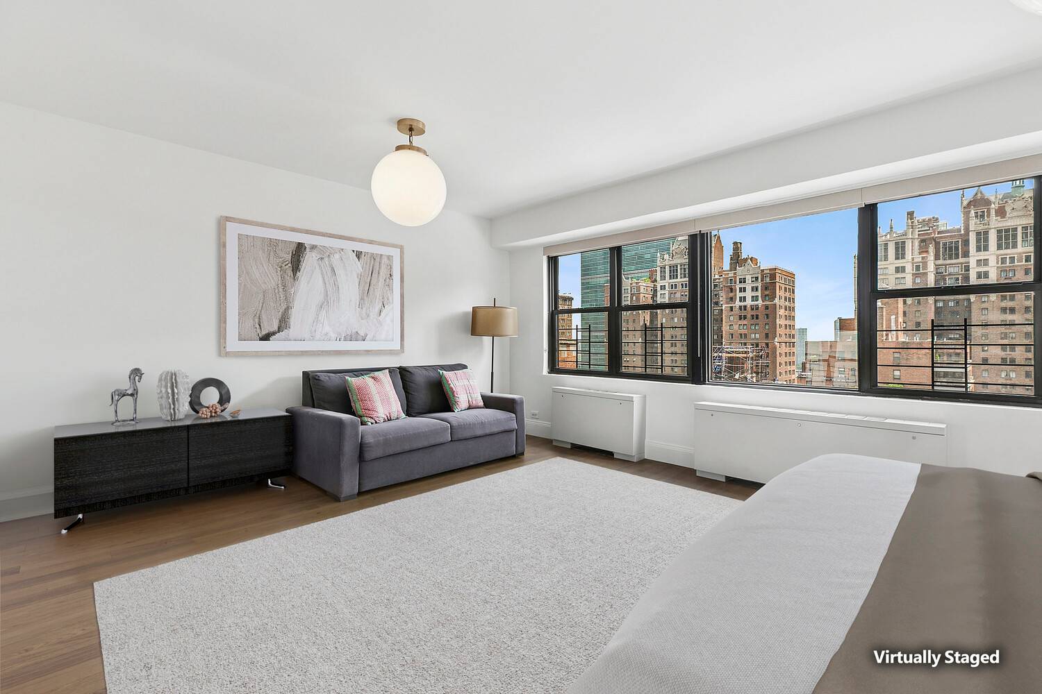 305 East 40th Street 20CD Rare Three Bedroom Three Bath Home Plus Den in Midtown Manhattan This magnificent three bedroom, three bathroom residence with a den spans approximately 2, 060 ...