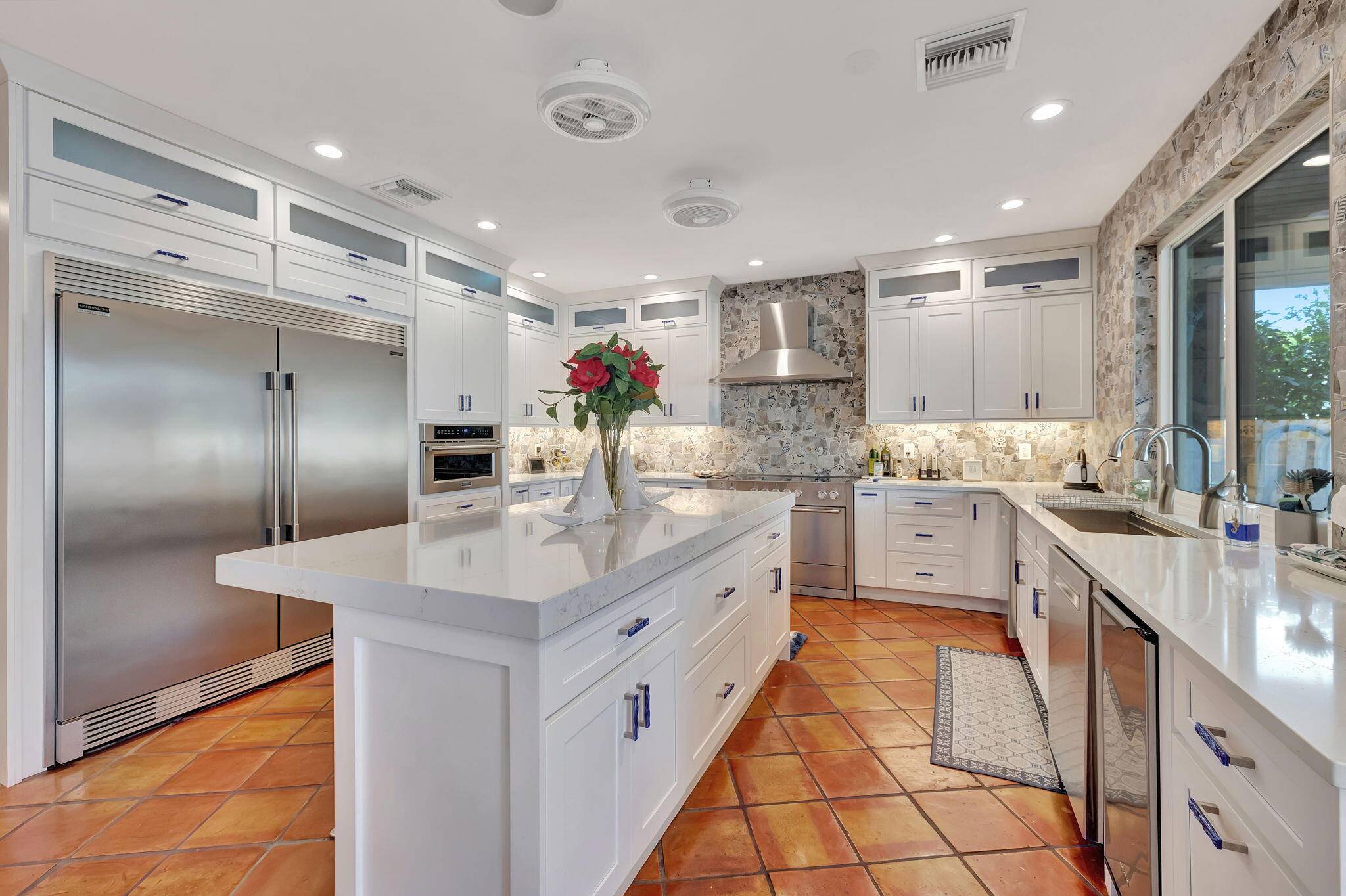 Spectacular Deepwater Masterpiece on a large corner lot in one of South Florida's most sought after waterfront communities, this extraordinary home offers the perfect blend of architecture, modern luxury, and ...
