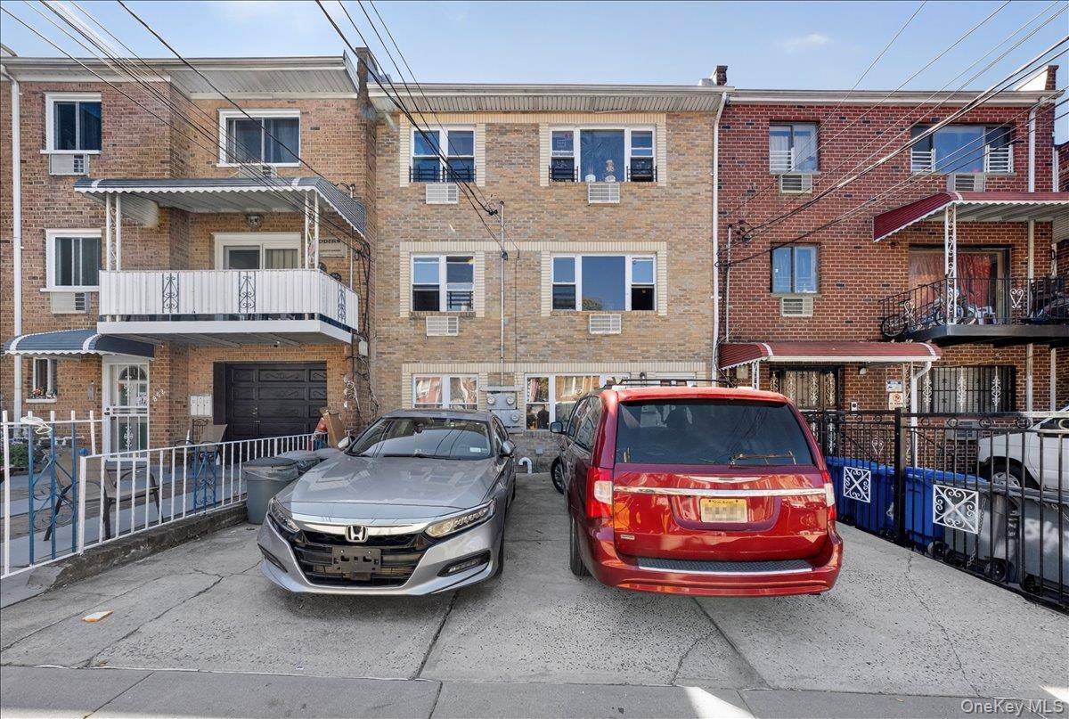 Calling all Investors. Introducing 850 E.