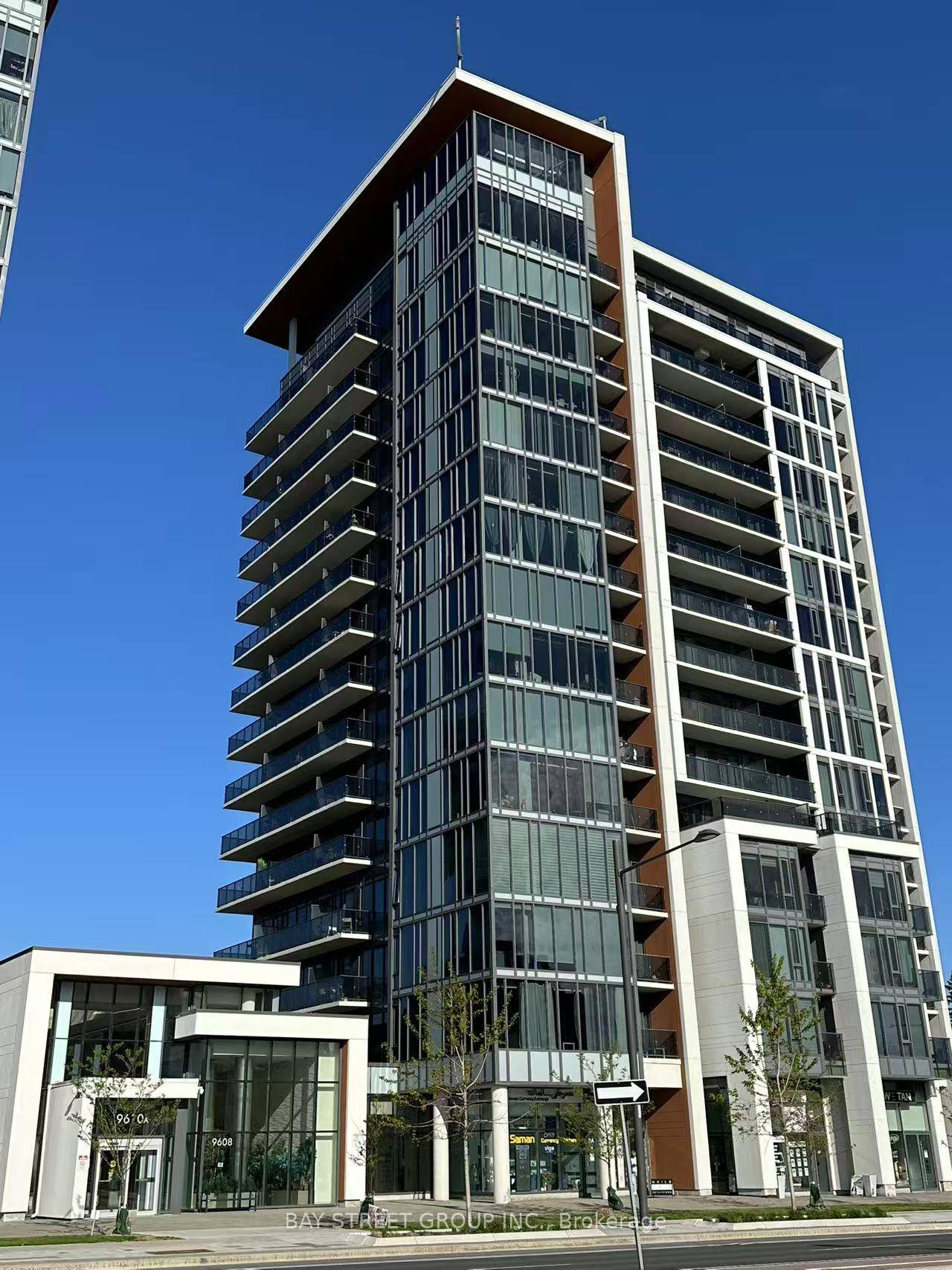 Motivated Seller ! Prime Location at Yonge St.