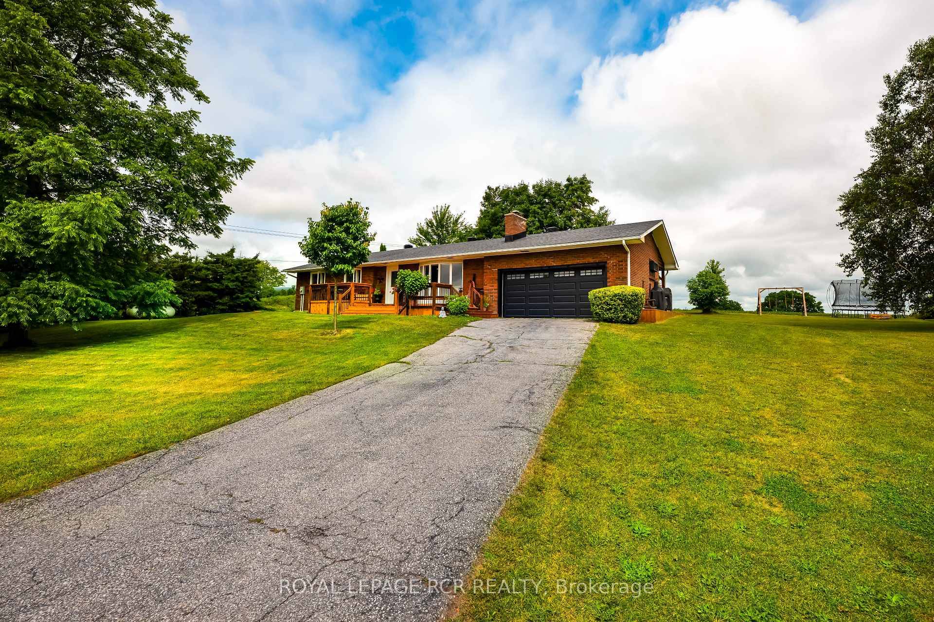 Welcome to your countryside escape, where modern upgrades meet peaceful, open air living !