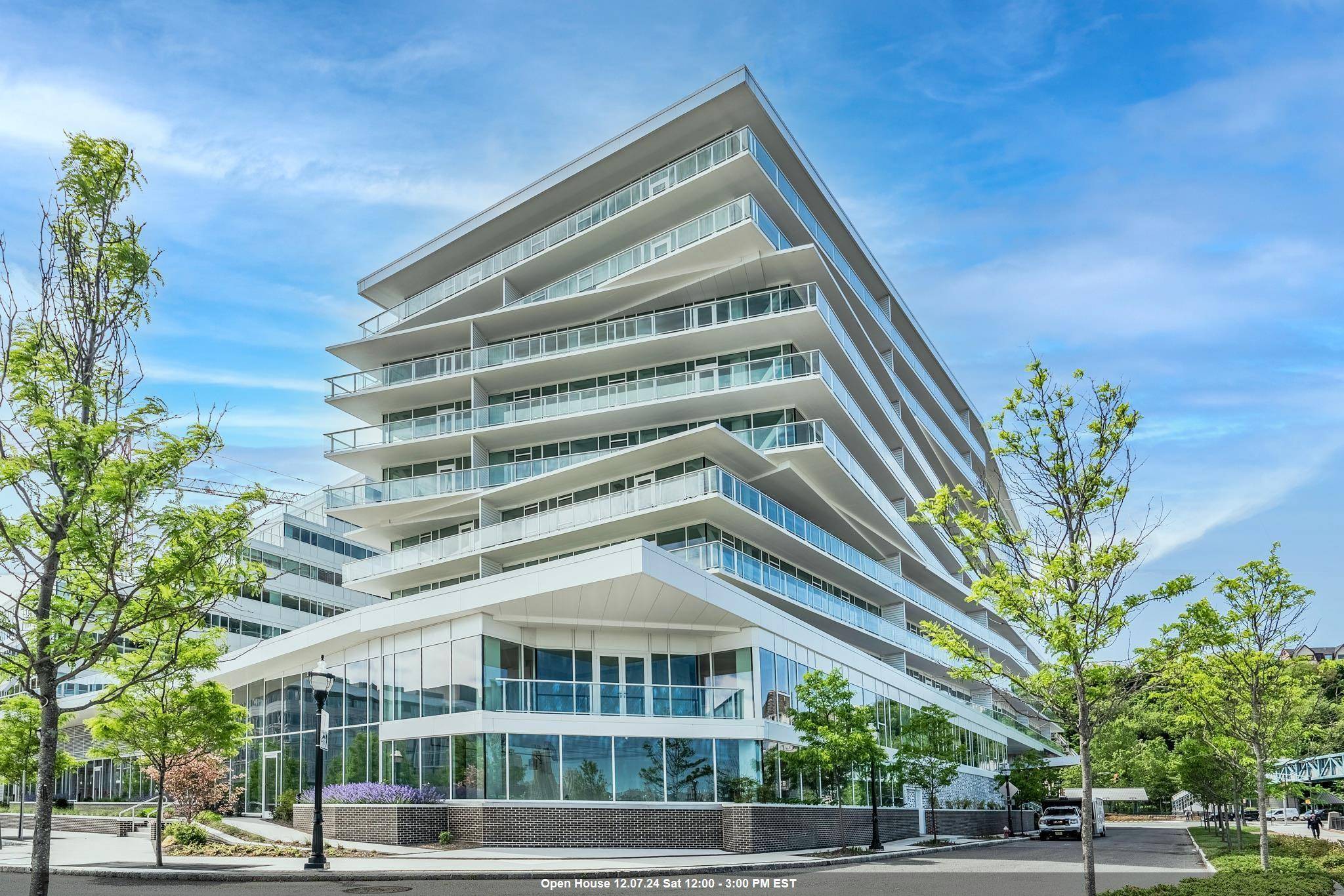800 AVENUE AT PORT IMPERIAL New Jersey