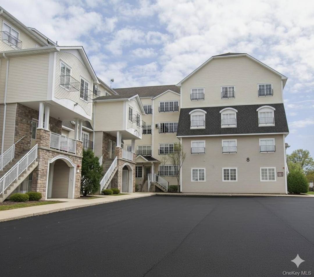 steel of a deal ! Perfect location !