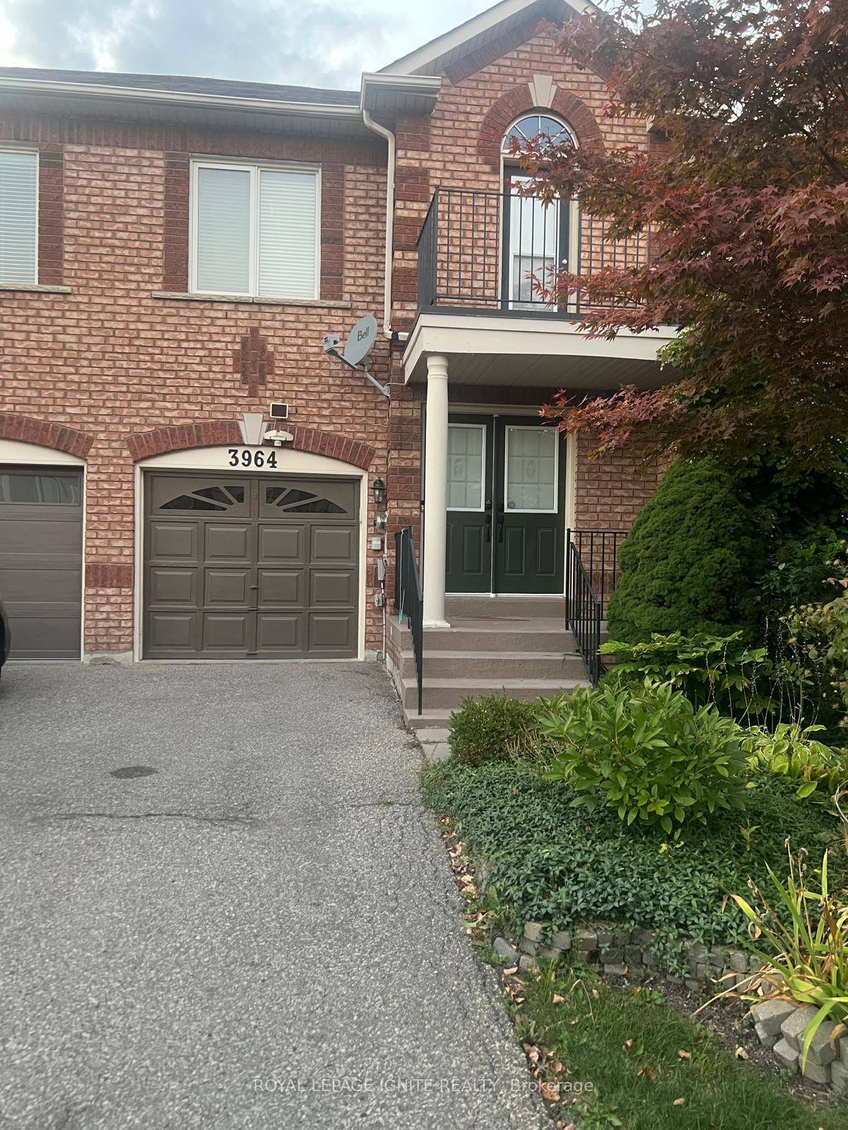 This spacious 3 bedroom, 3 bathroom freehold townhouse in the sought after Churchill Meadows neighborhood offers the perfect blend of comfort and convenience, featuring a double door entry, a primary ...
