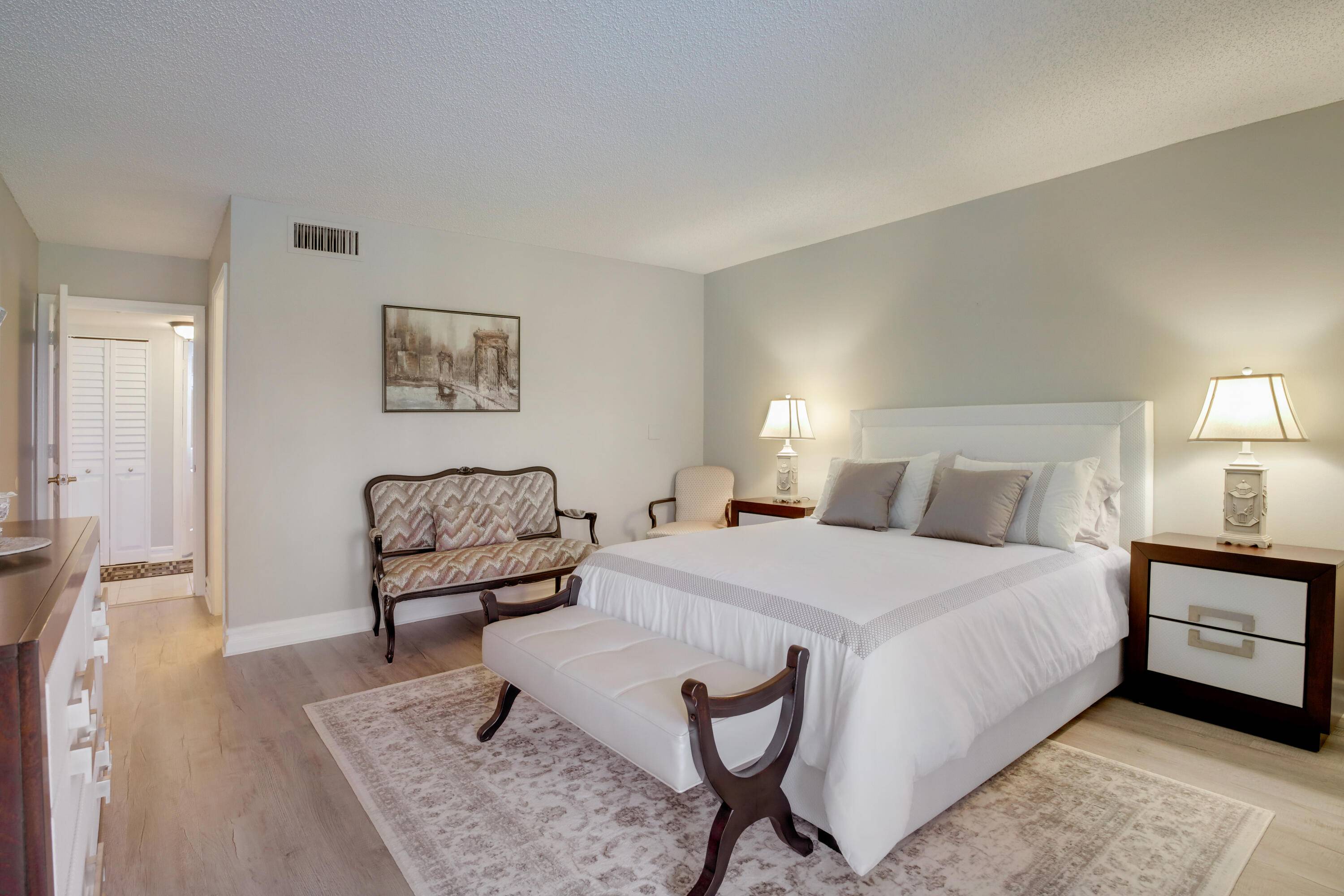 Come and enjoy this top floor penthouse condo in the vibrant 55 community of Deauville, located in the Villages of Oriole in Delray Beach.