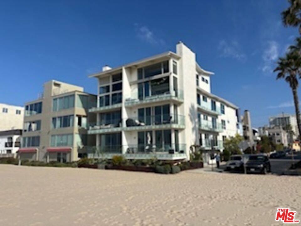 1   Driftwood St 2BR Marina Del Rey La