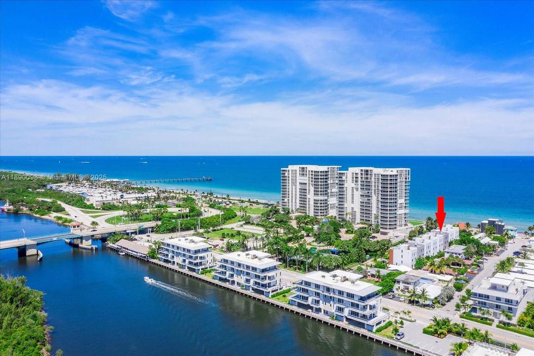 Rare opportunity to own one of only 8 oceanside homes on Balboa Street in Hollywood, FL without HOA fees amp ; restrictions.