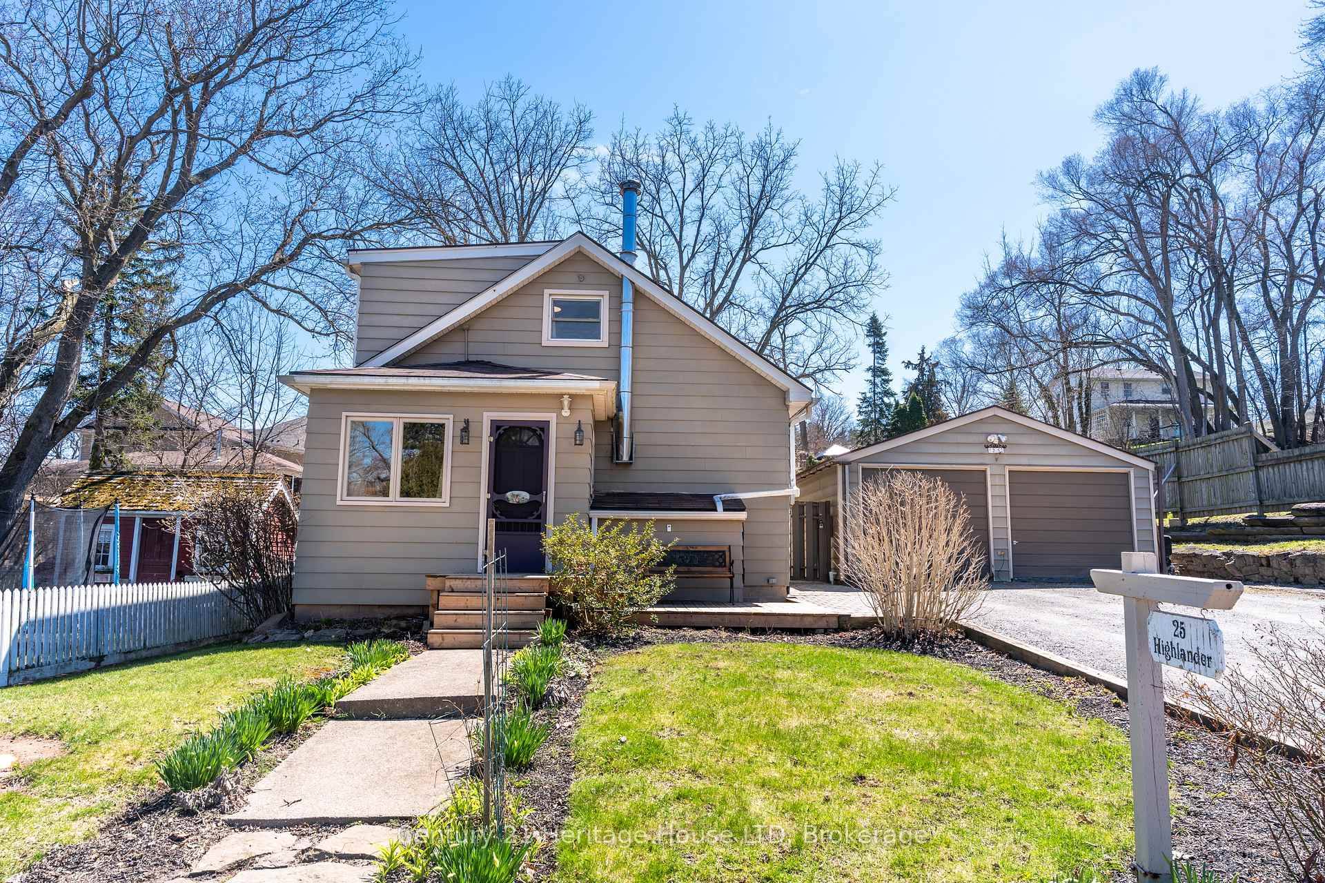 Welcome to 25 Highlander St.