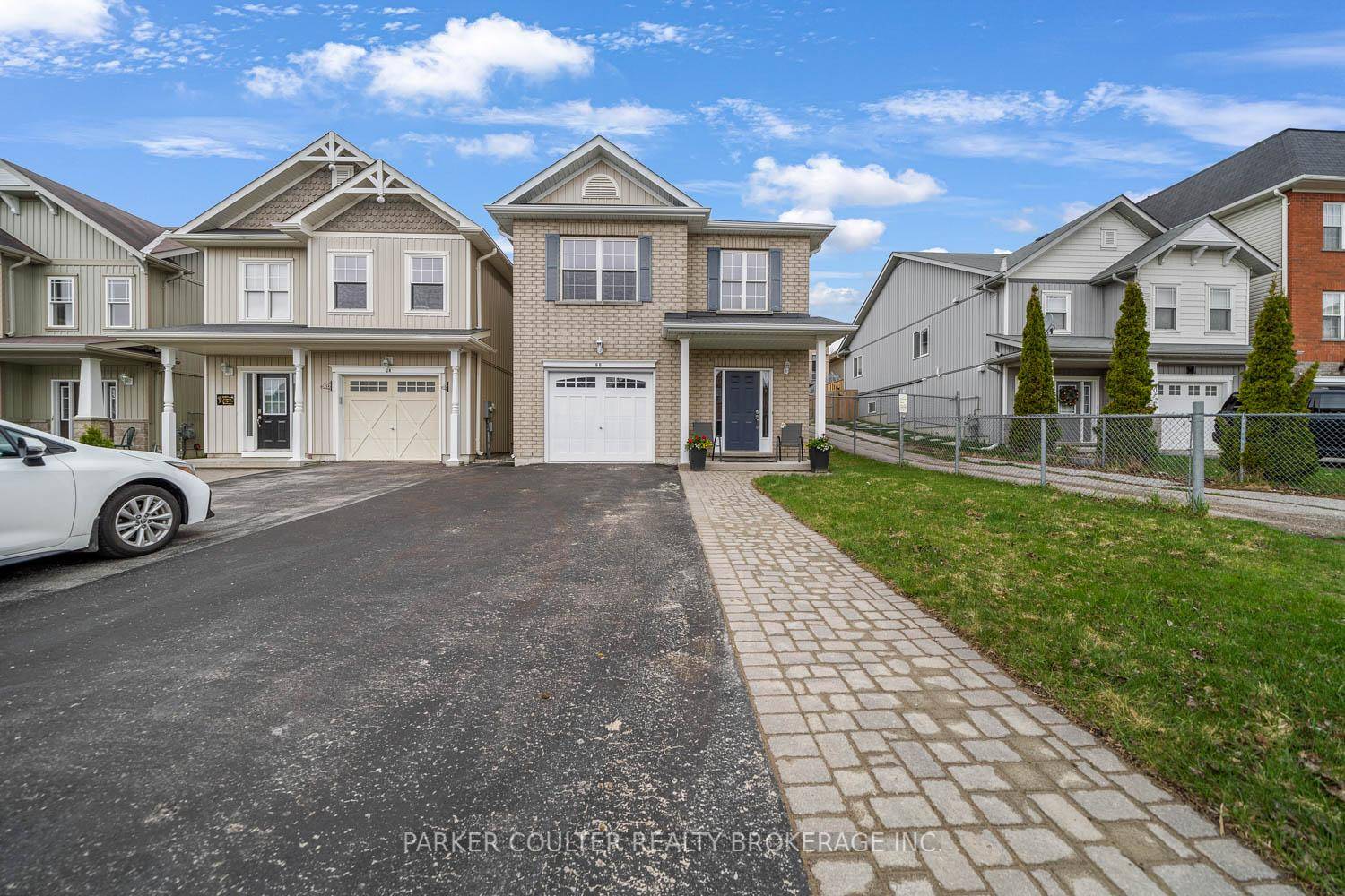 Stylish amp ; Spacious 3 2 Bedroom Home in Sought After West Ridge, Orillia.