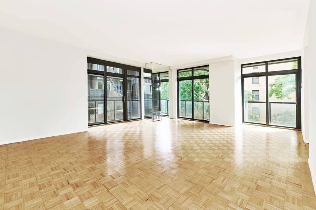 Fantastic 5th floor two bedroom apartment for sale in 100 United Nations Plaza.