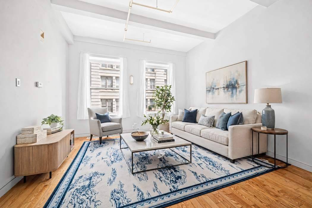 There s an ease to life in Residence 7B that s hard to find downtown open, airy, and effortlessly livable.